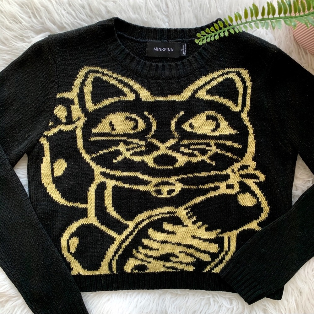 Mink pink lucky cat sweater